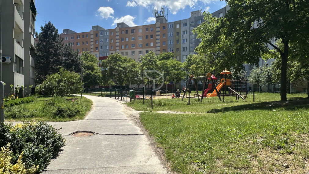 H.MELIČKOVEJ | 4-izbový byt 79m2, 2loggie, Karlova Ves