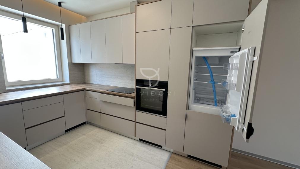 STUPAVA | Nový3-izbový 120m2 klimatizovaný byt po novej rekonštrukcii s parkovaním pre 3autá