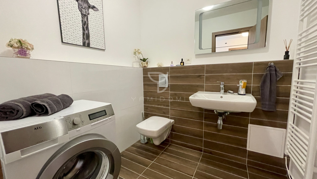 M A L O K R A S Ň A N S K Á | 2 izbový byt 51m² s lodžiou, pivnicou a parkovacím státím | BAIII - RAČA