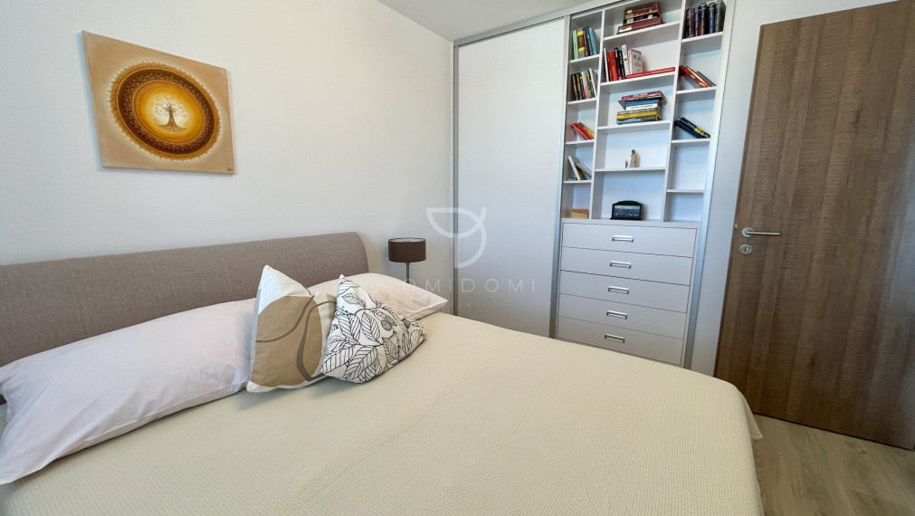 M A L O K R A S Ň A N S K Á | 2 izbový byt 51m² s lodžiou, pivnicou a parkovacím státím | BAIII - RAČA