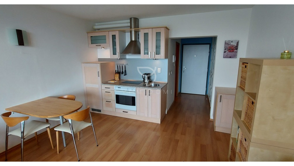 R E T R O  |  Útulný  1 izbový byt 36m² s výhľadom  |  BAII - Ružinov