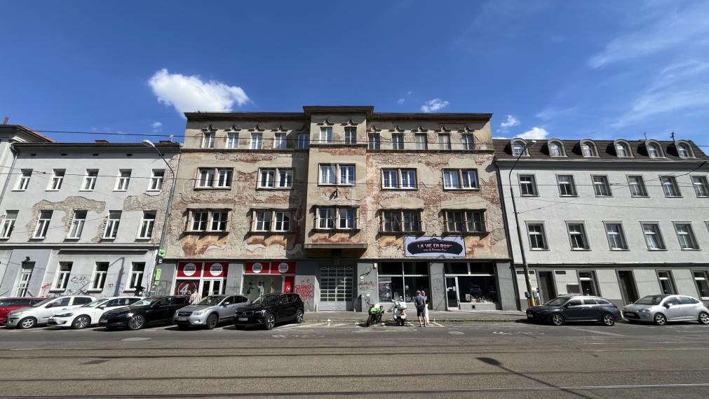 Jedinečný 4-izbový byt v centre Starého Mesta | RADLINSKÉHO