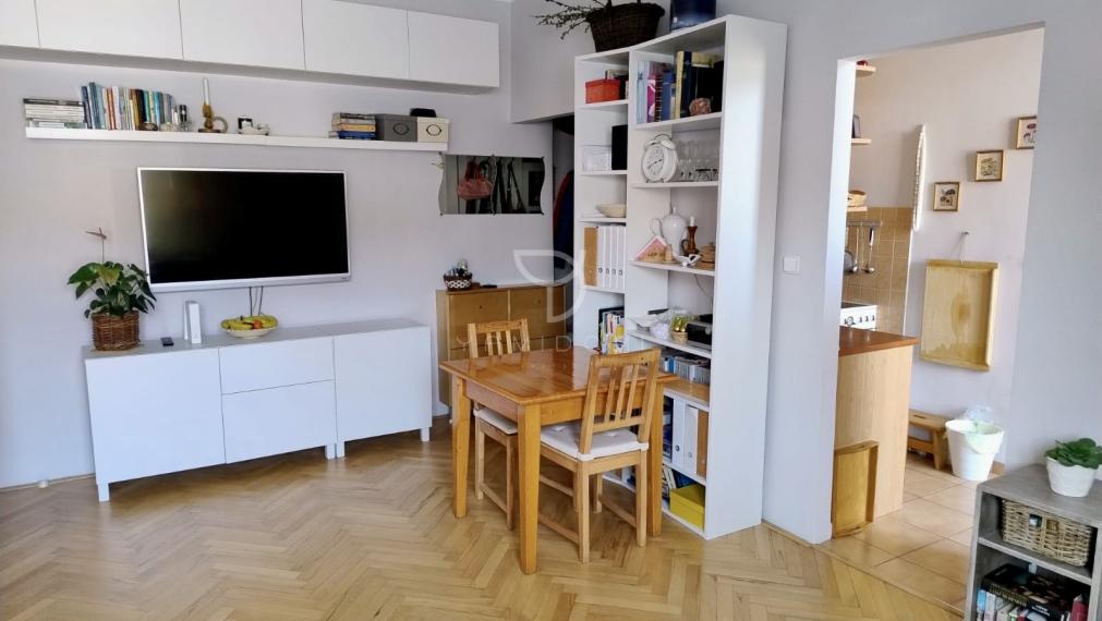 M U R G A Š O V A | Svetlý 2 izbový byt s lodžiou a pivnicou  | BAI - Staré Mesto