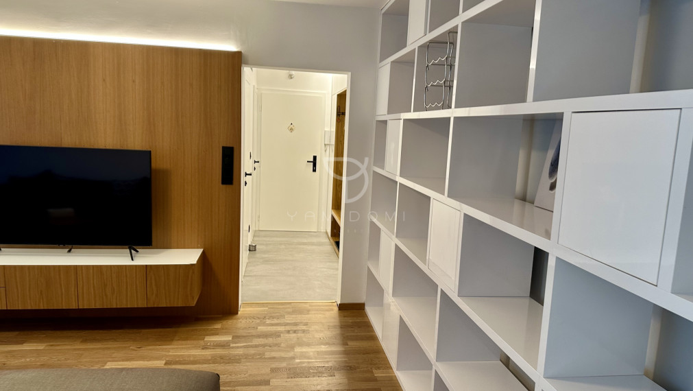 MIKOVíNIHO ul.| Klimatizovaný 3i byt s lodžiou a šatníkom vedľa parku Račianske mýtto