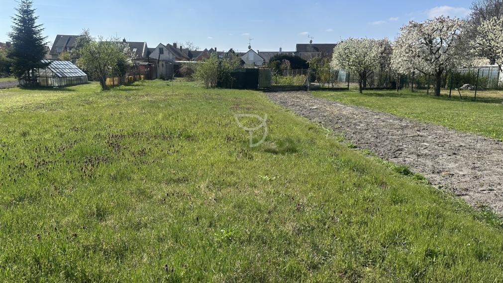 ZOHOR | RD s pozemkom 1212m2  na rekonštrukciu, centrum obce