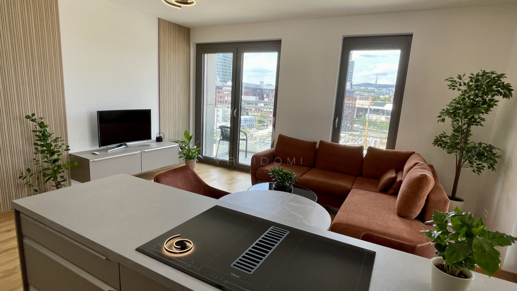 3-izbový apartmán v projekte METROPOLIS   | 2 balkóny  | parking  | downtown