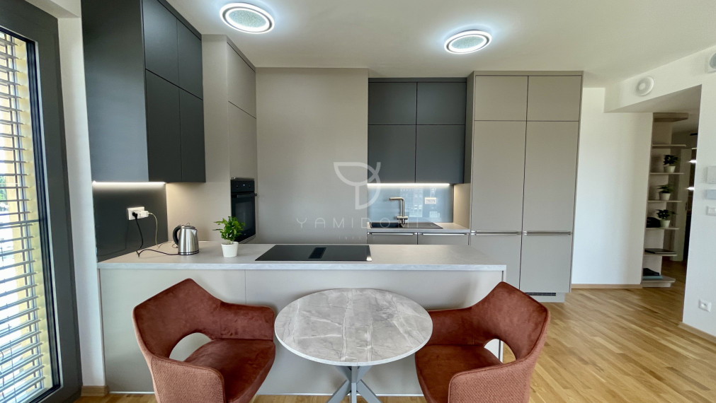3-izbový apartmán v projekte METROPOLIS   | 2 balkóny  | parking  | downtown