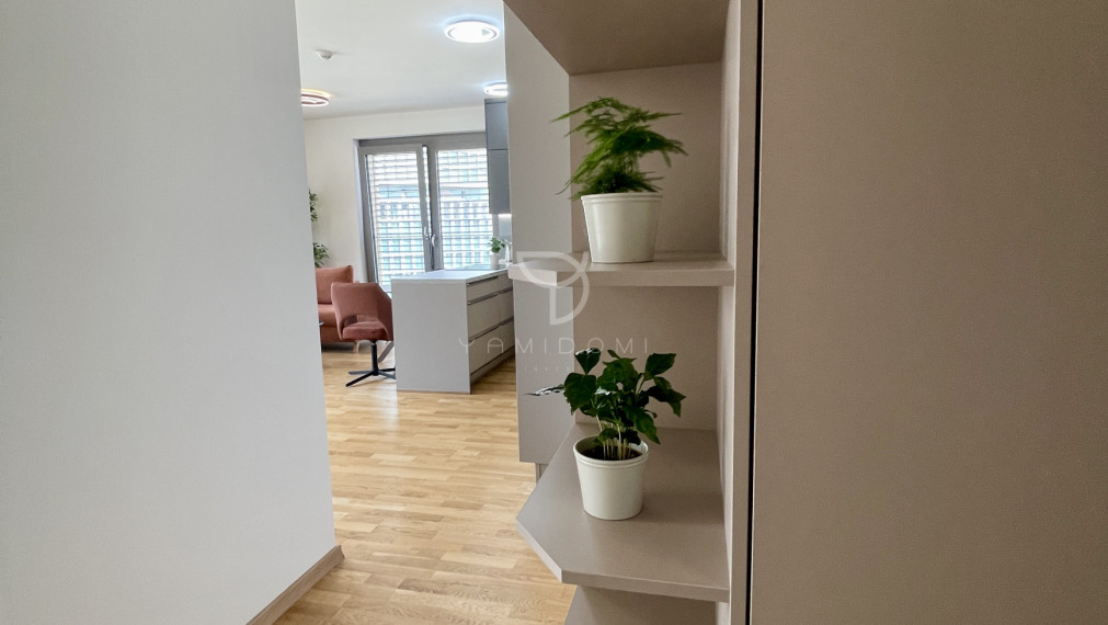 3-izbový apartmán v projekte METROPOLIS   | 2 balkóny  | parking  | downtown