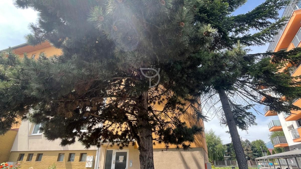 P O P R A D |  2 izbový byt s balkónom s výhľadom na Vysoké Tatry