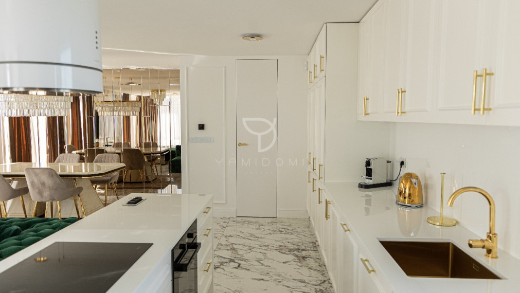 Luxusný mezonet 135 m² | terasa 150 m² |  parkovanie | LUŽNÁ