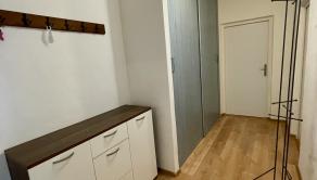 Zariadený 3 izbový byt s balkónom - RAČIANSKA