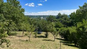 UNIKÁTNY POZEMOK na výstavbu RD v starej Dúbravke pri lese