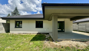 VEĽKÉ UĽANY| 4i bungalov  s dokončením na kľúč 50km od BA