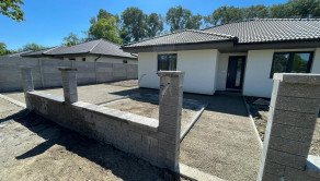 VEĽKÉ UĽANY| 4i bungalov  s dokončením na kľúč 50km od BA