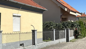 TRNÁVKA|4i RD v tichej ulici s pozemkom 254m2