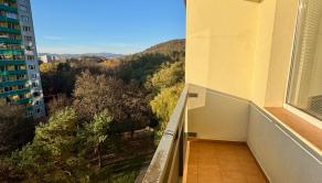 R O V N Í K O V A | 1 izbový byt 41m²  s 2 lodžiami | K O Š I C E