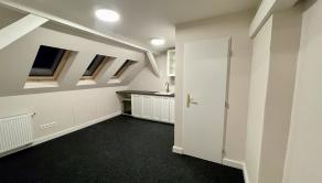 T O L S T É H O  | podkrovný kancelársky / ateliérový NP 70 m²  | BA I - Staré Mesto