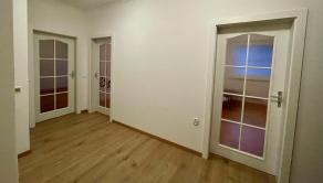 Unfurnished 4-room apartment with balcony and garage - TICHÁ