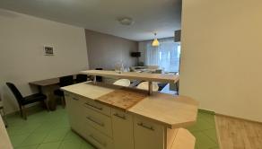 KRESANKOVA|4i byt 141m2 s garážovým státim, Karlova Ves