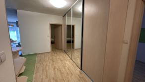 KRESANKOVA|4i byt 141m2 s garážovým státim, Karlova Ves