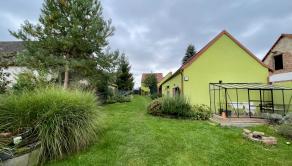 M A L É  L E V Á R E   |  5i RD s hosťovským apartmánom a veľkým pozemkom