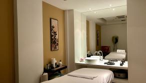 Zaujímavý priestor pre maséra vo wellness centre 7 SPA - Rezidencia H L B O K Á