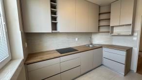 STUPAVA/MÁST 7-izbový novozrekonštruovaný RD s 5 parkovacími miestami