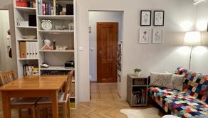 M U R G A Š O V A | Útulný 2 izbový byt s lodžiou a pivnicou  | BAI - Staré Mesto