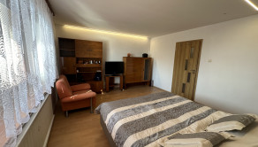 LOZORNO| 5-izbový RD s garážou na pozemku 536m2