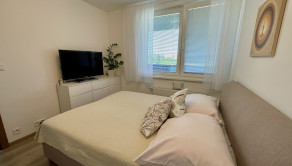 M A L O K R A S Ň A N S K Á | 2 izbový byt 51m² s lodžiou, pivnicou a parkovacím státím | BAIII - RAČA