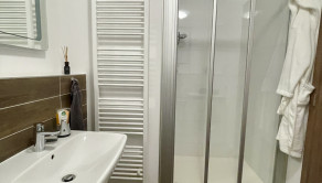 M A L O K R A S Ň A N S K Á | 2 izbový byt 51m² s lodžiou, pivnicou a parkovacím státím | BAIII - RAČA