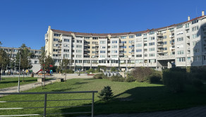 NÁM.SV.FRANTIŠKA| 1-izbový byt 38m2 s klimatizáciou a loggiou,Karlova Ves