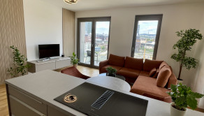 3-izbový apartmán v projekte METROPOLIS   | 2 balkóny  | parking  | downtown