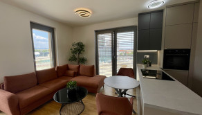 3-izbový apartmán v projekte METROPOLIS   | 2 balkóny  | parking  | downtown