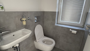 M U D R O Ň O V Á | 4i byt s balkónom a spoločným dvorom | BA I