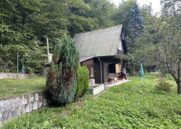 Janova Lehota  |  rekreačná chata 50 m² s pozemkom 689 m²  | Žiar nad Hronom