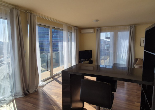 V A J N O R S K Á |  2i byt 68 m² + balkón  | BA III - Nové Mesto