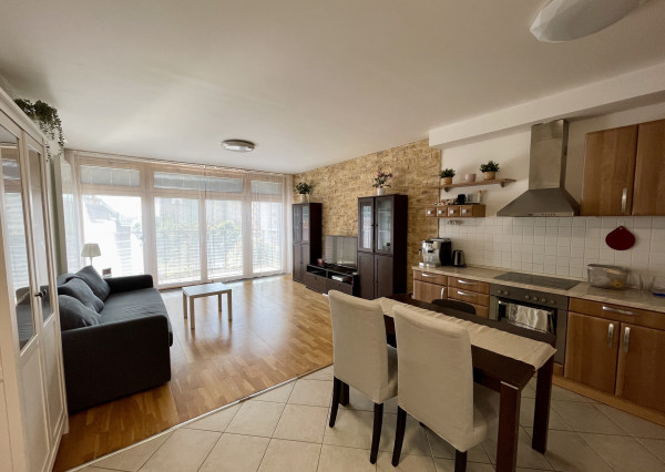 R O Z A D O L  |  2,5i byt  63 m²+ 8 m² balkón | BAII - RUŽINOV