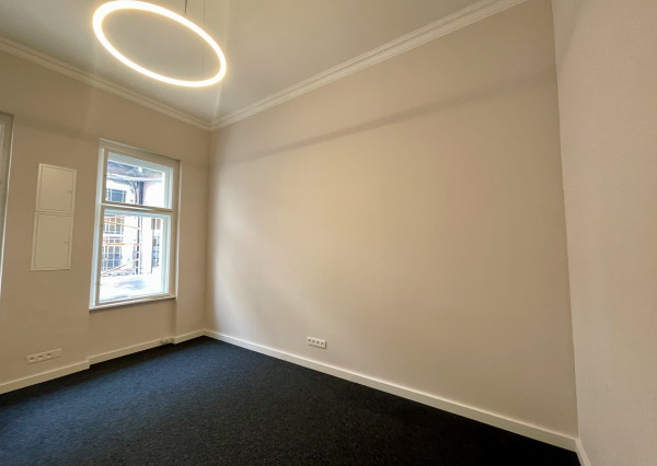 T O L S T É H O  | nebytový priestor 39 m²  | BA I - Staré Mesto