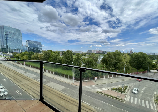 V A J N O R S K Á |  2i byt 68 m² + balkón  |  N O V É M E S T O