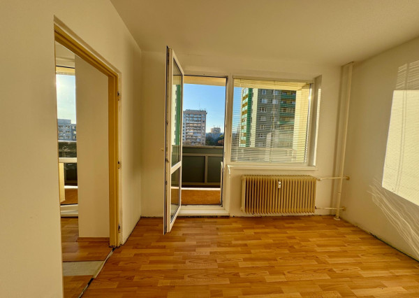 R O V N Í K O V A | 1 izbový byt 41m²  s 2 lodžiami | K O Š I C E