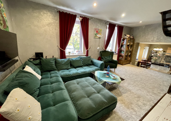 M A L É  L E V Á R E   |  5i RD s hosťovským apartmánom a veľkým pozemkom