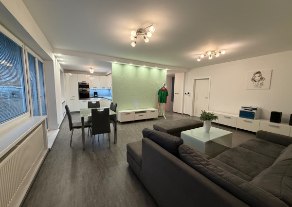 M U D R O Ň O V Á | 4i byt s balkónom a spoločným dvorom | BA I