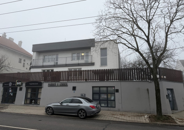 M U D R O Ň O V Á | rodinný dom vhodný na kancelárie | BA I