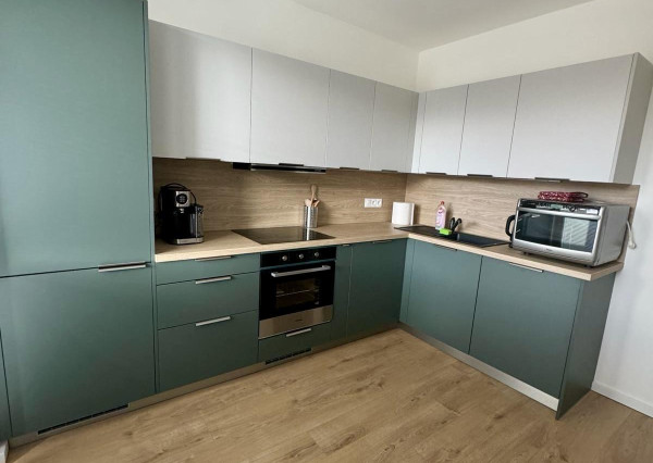 H O L Í Č S K A  | priestranná samostatná izba na prenájom | BAV - Petržalka