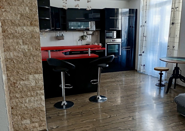 K U L Í Š K O V A |  2i byt 57m² s lodžiou a francúzskym balkónom  | BAII - Ružinov