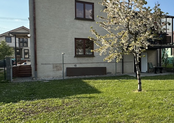 LOZORNO| 5-izbový RD s garážou na pozemku 536m2